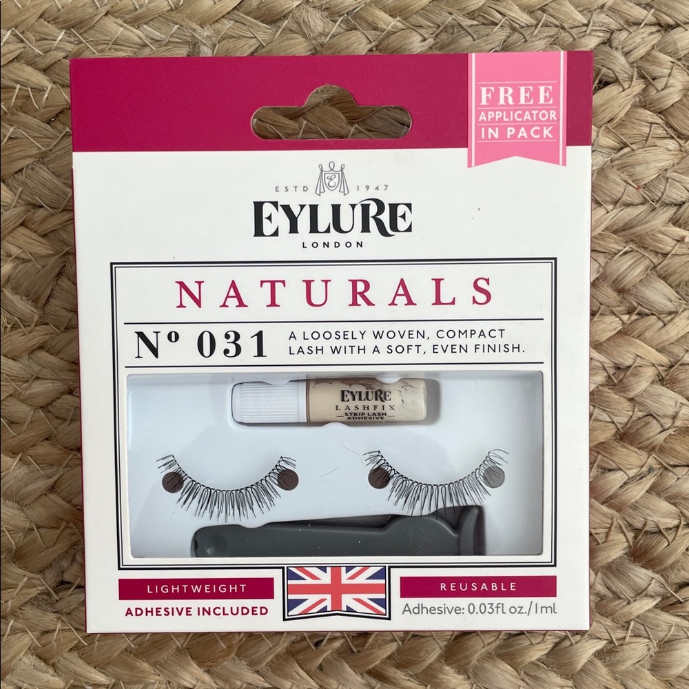 NIB Eylure London Naturals No.31 Reusable Adhesive included Lightweight